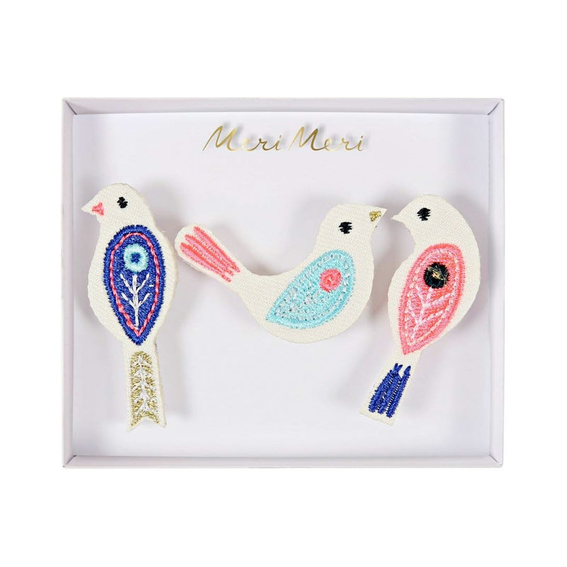 These cute bird brooches are a fun way for kids to jazz up their clothes or bags!